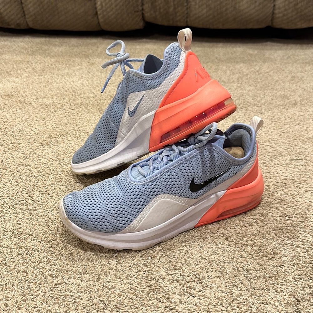 Nike Air Tennis Shoes
